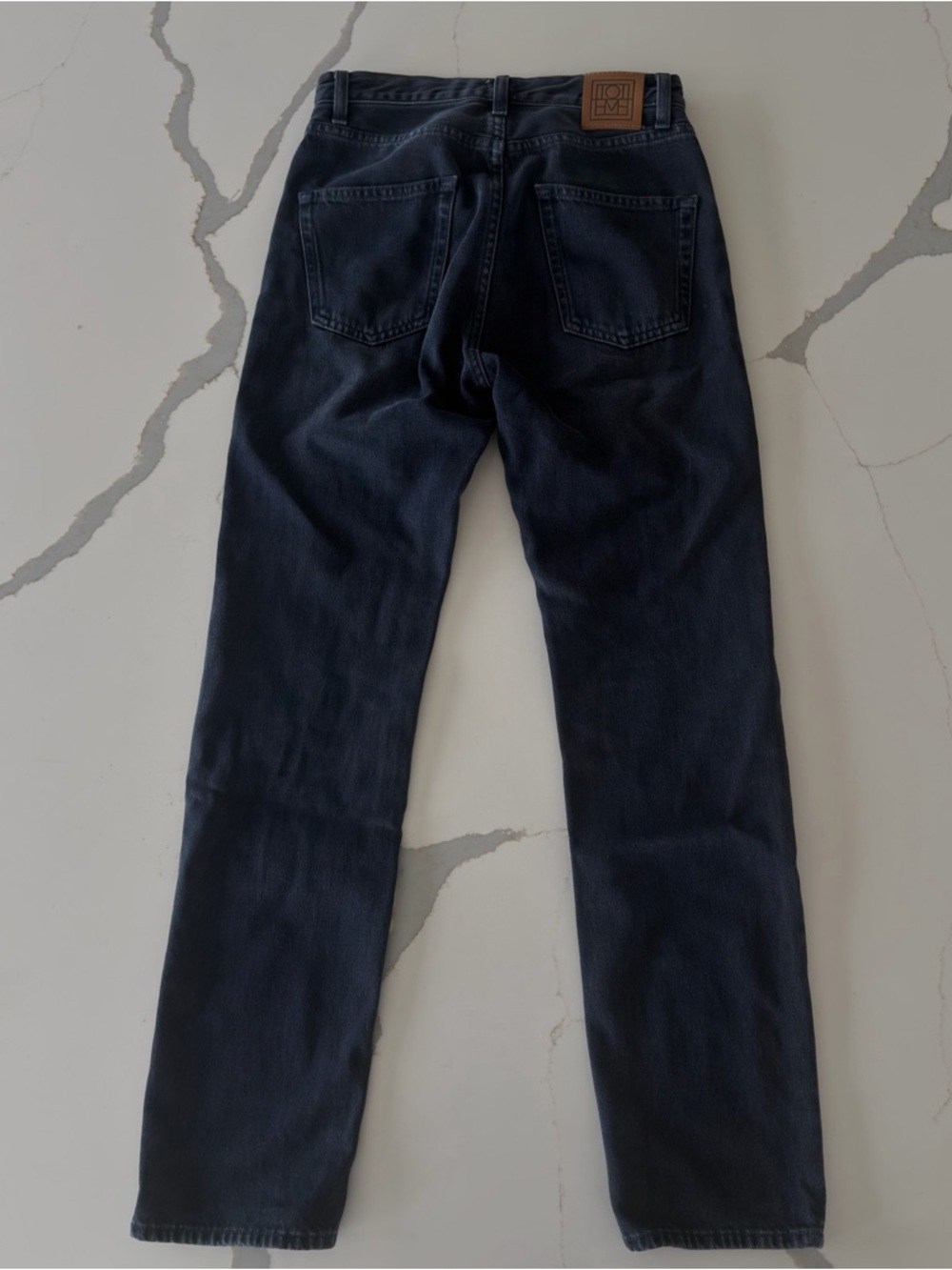 Toteme Straight-Leg Jeans in Dark Navy
